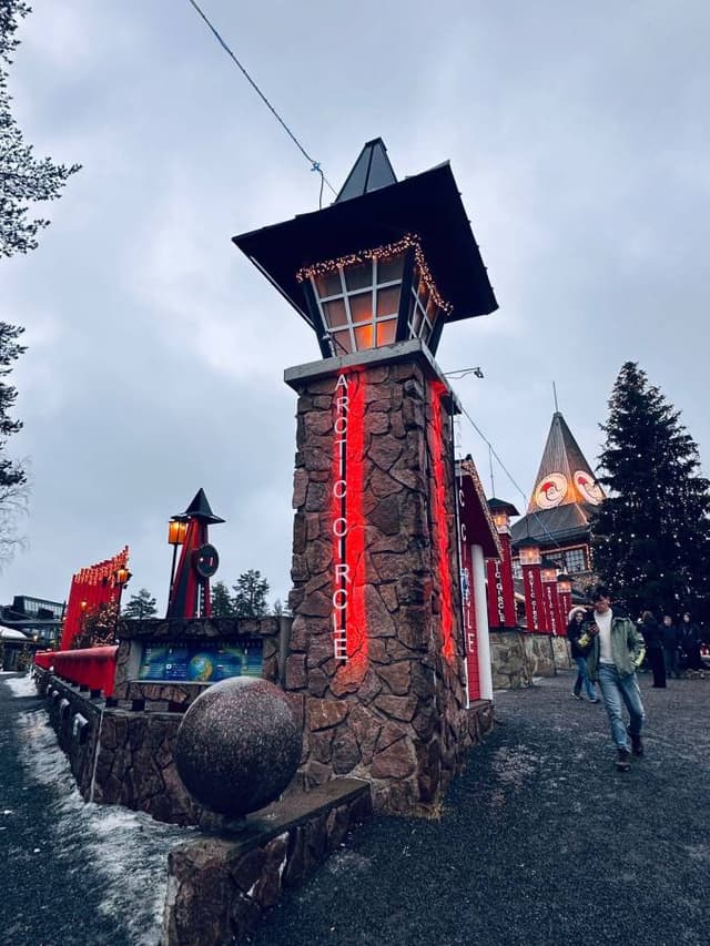 Photo 6 by YICHOU H. (4/6/26)