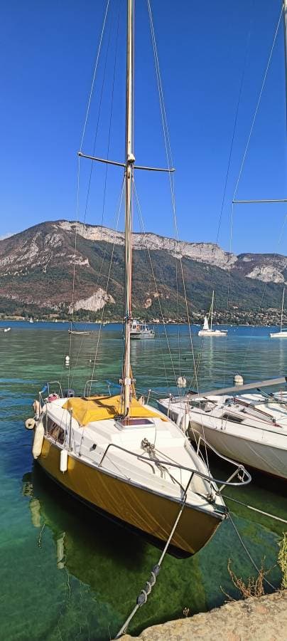 Photo 3 by Renata C. about renting a Peugeot 2008 in Lyon (9/9/23)