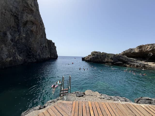 Photo 3 by Stephen C. about hiring a Toyota Aygo in Chania (28/07/26)