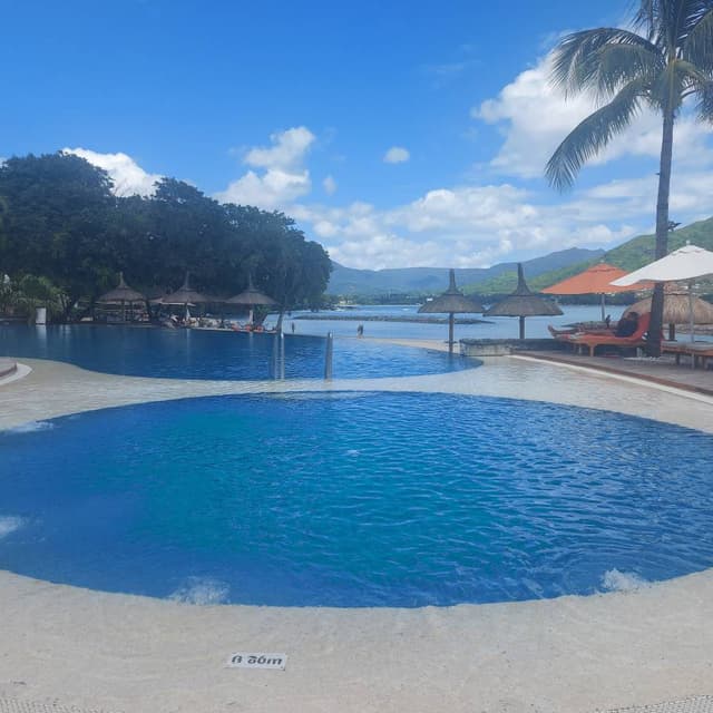 Photo 3 by Carol T. about renting a Honda Jazz at Mauritius Airport (3/20/24)
