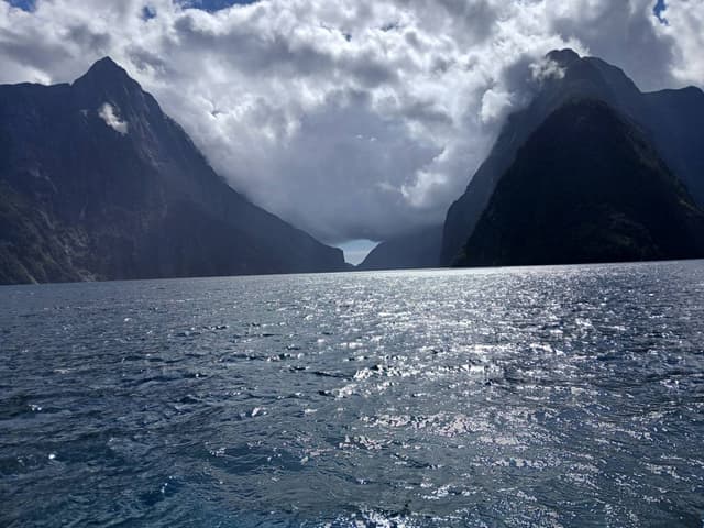 Photo 4 by Azhar A. about renting a Nissan X-Trail in New Zealand (2/20/25)