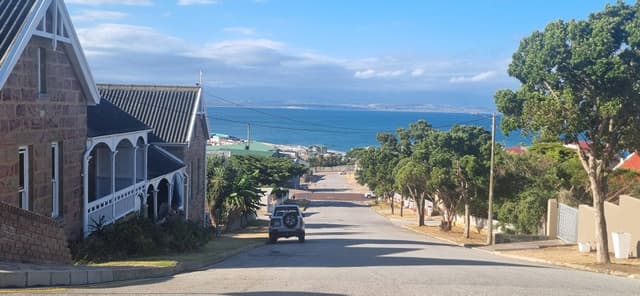 Photo 2 by Fahim G. about renting a VW Polo Vivo in Cape Town (1/17/25)