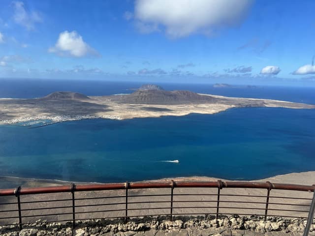 Photo 3 by Carl H. about renting a Hyundai i10 in Lanzarote (10/22/23)