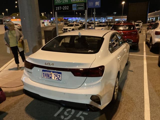 Photo 2 by Robert H. about hiring a Kia K4 in Perth Fremantle (12.01.23)