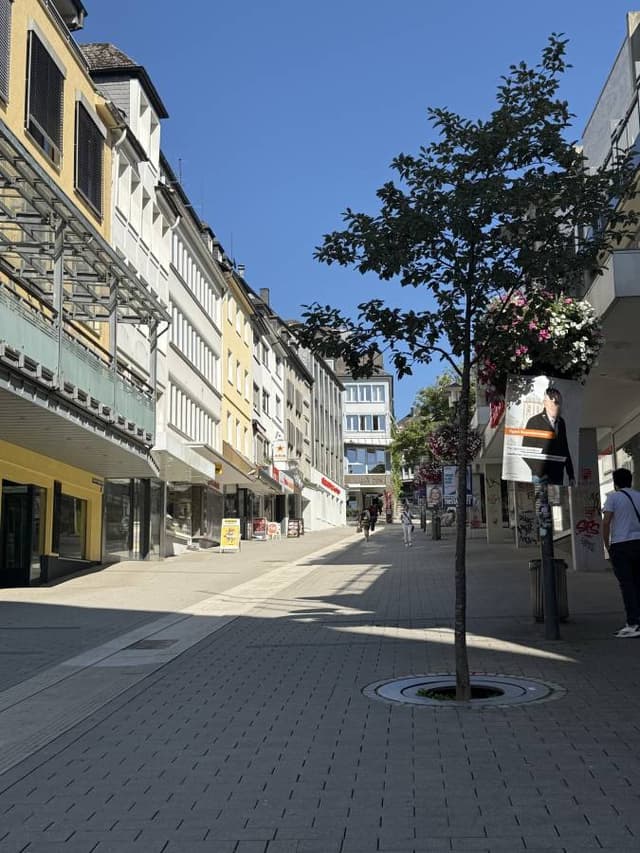 Fotografie realizată de Luisa Patricia P. despre închirierea unei mașini Opel Corsa în Germania (22.08.25)