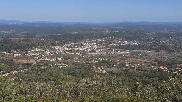 Photo 2 by Roland M. about hiring a Volkswagen T-Cross in Porto (02/09/26)