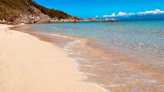 Foto 1 od Alena S. o pronájmu Ford Fiesta na Letišti Alghero Fertilia (5/18/24)