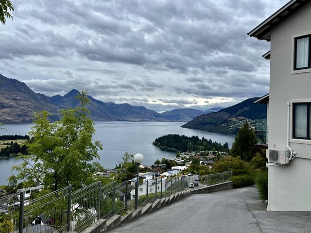 Photo 2 by Kerry Z. about renting a Toyota Yaris 2017 at Queenstown Airport (10/1/25)