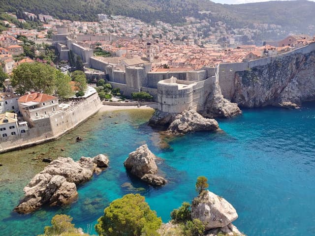 INWOO H.의 사진 5 (24. 6. 10.)