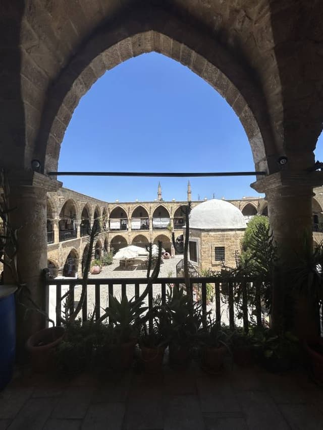 Foto 4 di Andrea B. sul noleggio di una Kia Stonic a Larnaca (01/07/25)