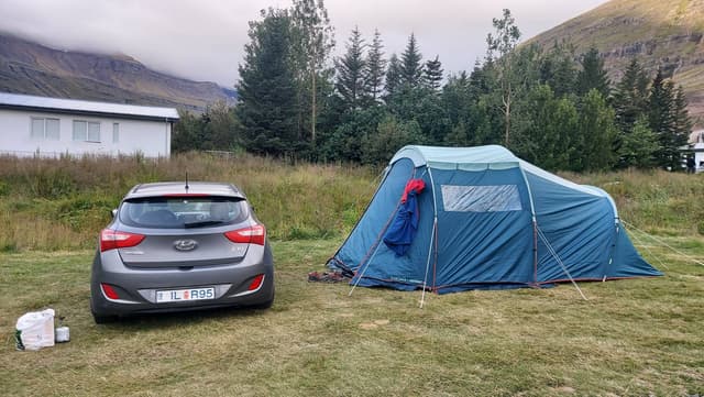 Photo 2 by Roberto F. about renting a Toyota Yaris in Keflavik (8/26/23)