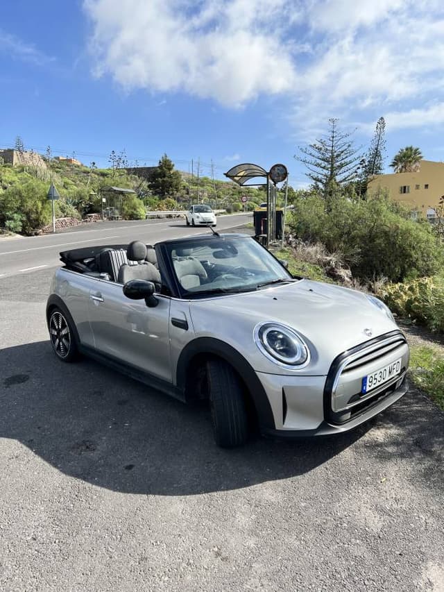 Фото 3 от Artjom R. об аренде Mini Cabrio в Тенерифе (16.01.24)