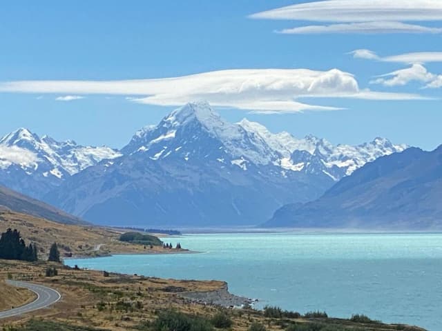 Photo 4 by Mark M. about hiring a Toyota RAV4 at Queenstown Airport (22/02/24)