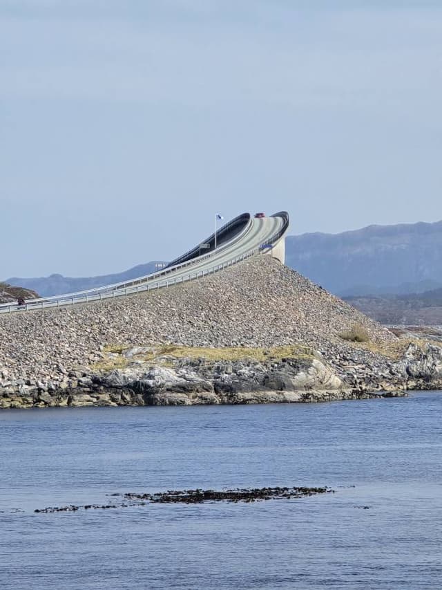 Photo 2 by TUI S. about renting a Toyota Corolla Cross in Bergen (5/9/24)