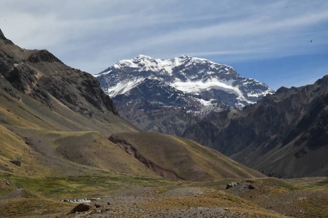 Photo 5 by Paul W. about renting a Fiat Cronos in Mendoza (3/3/24)