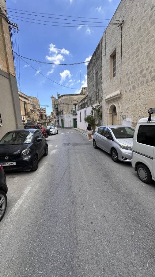Photo 2 by KATERYNA Z. about renting a Hyundai i10 at Malta Airport (6/4/25)