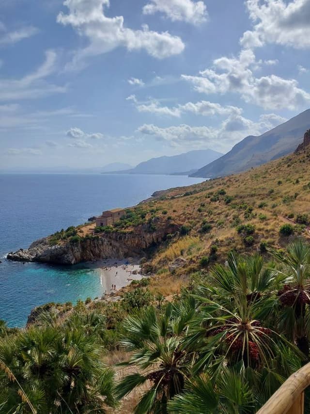Photo 5 by Uldis B. about renting a Volkswagen T-Cross in Trapani (10/18/23)