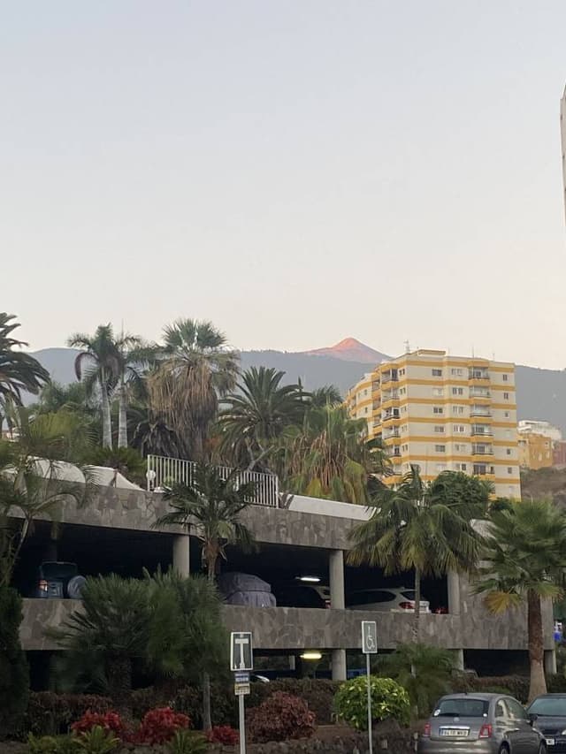 Photo 2 by Hardik B. about hiring a Kia Niro at Tenerife Airport South (22.08.24)
