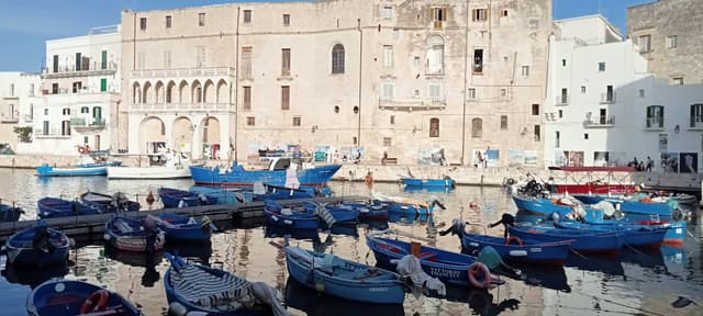 Photo 2 by Vincenzo G. about hiring a Fiat 500 in Naples (21.09.23)