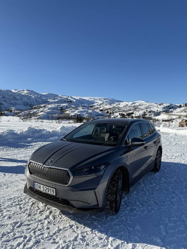Zdjęcie 5 wykonane przez Daniel W. dotyczące wynajmu Peugeot E-208 w na Lotnisku Sandefjord dnia (25.02.25)