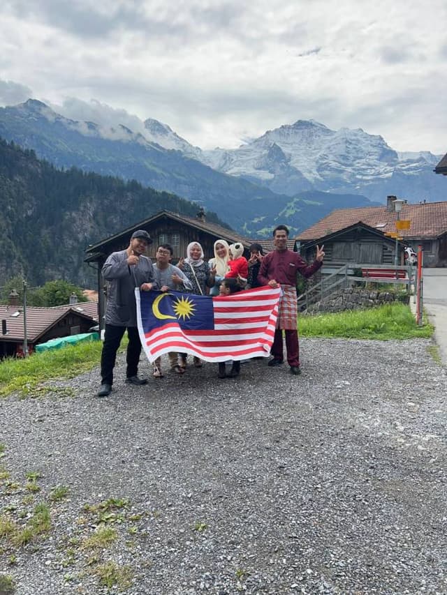 Photo by MOHD ISA M. about renting a Volkswagen Polo in Switzerland (9/14/23)