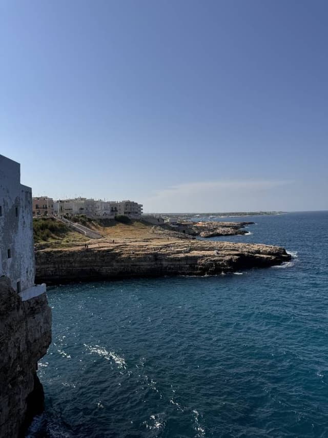 Photo 5 by Melsi V. about renting a Ford Fiesta in Bari (9/3/24)
