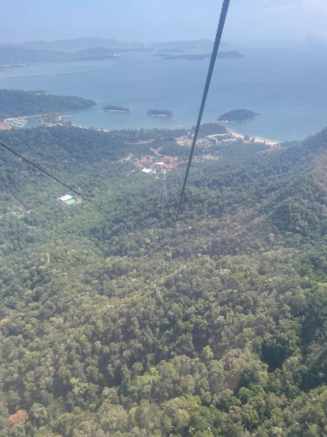 Photo 4 by Paul L. about hiring a Perodua Myvi at Langkawi Airport (04/02/26)