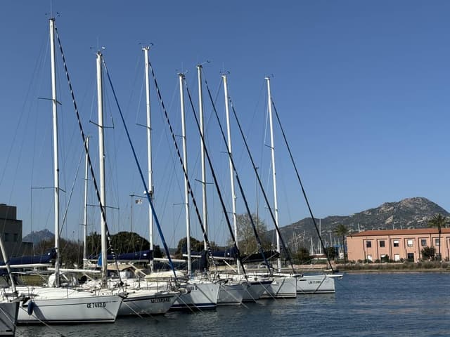 Photo 2 by Herman V. about renting a Opel Astra in Olbia (4/15/24)