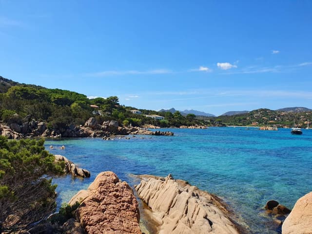Photo 8 by Quelly S. about renting a Toyota Aygo in Olbia (9/20/23)