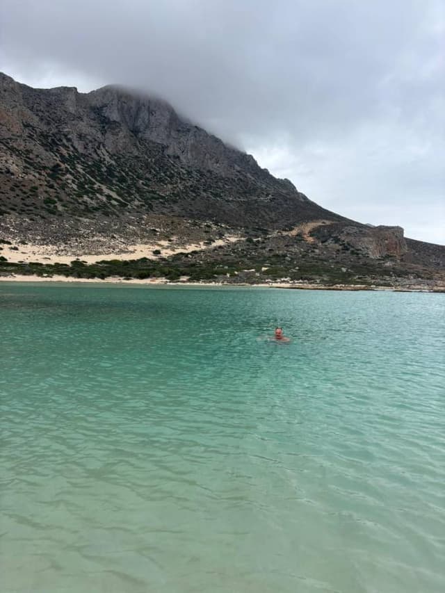 Fotografia 4 realizată de petru ciprian L. (20.10.25)