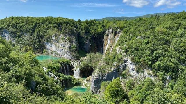 Photo 2 par Camille Z. sur la location d'un Opel Corsa à Zadar (22/07/23)