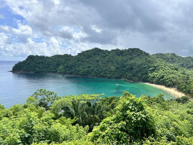 Photo 4 by Amanda K. about hiring a Toyota Aqua at Tobago Airport (19/07/23)