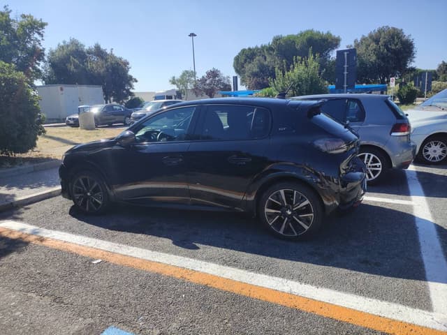 Maria K. 2. számú fényképe a(z) Fiat 500X autó bérléséről itt: Rómában (24. 07. 19.)