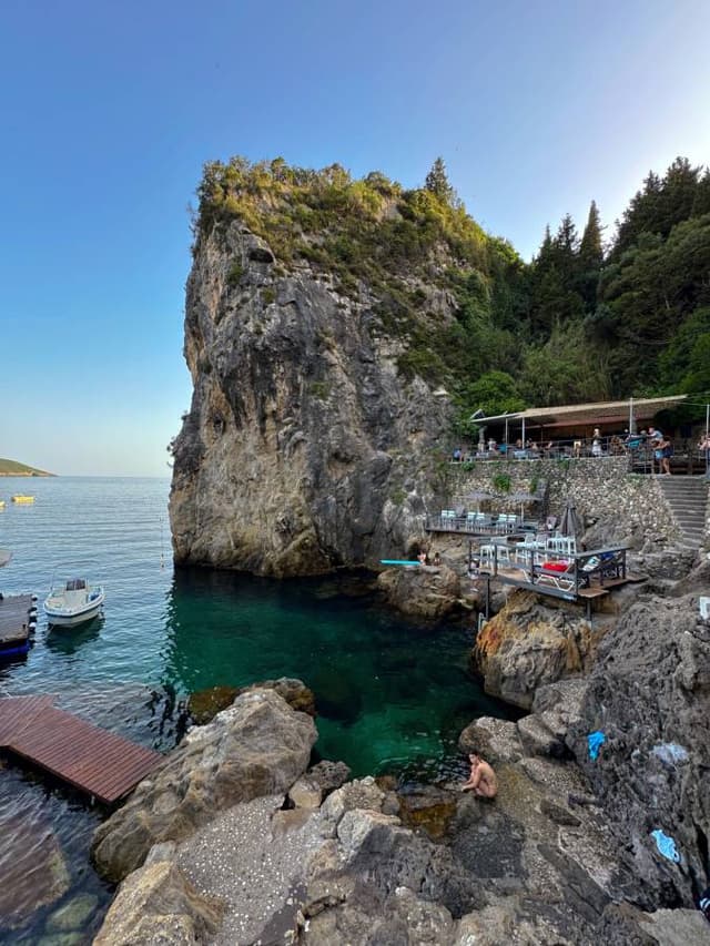 Foto 3 di Eleonora C. (01/07/24)