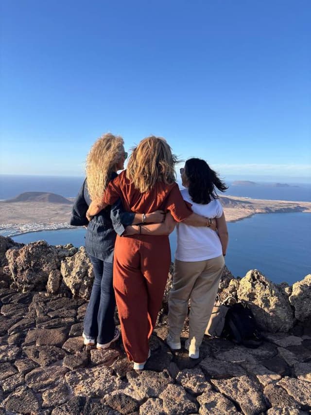 Foto 4 de Elena C. (25/11/25)