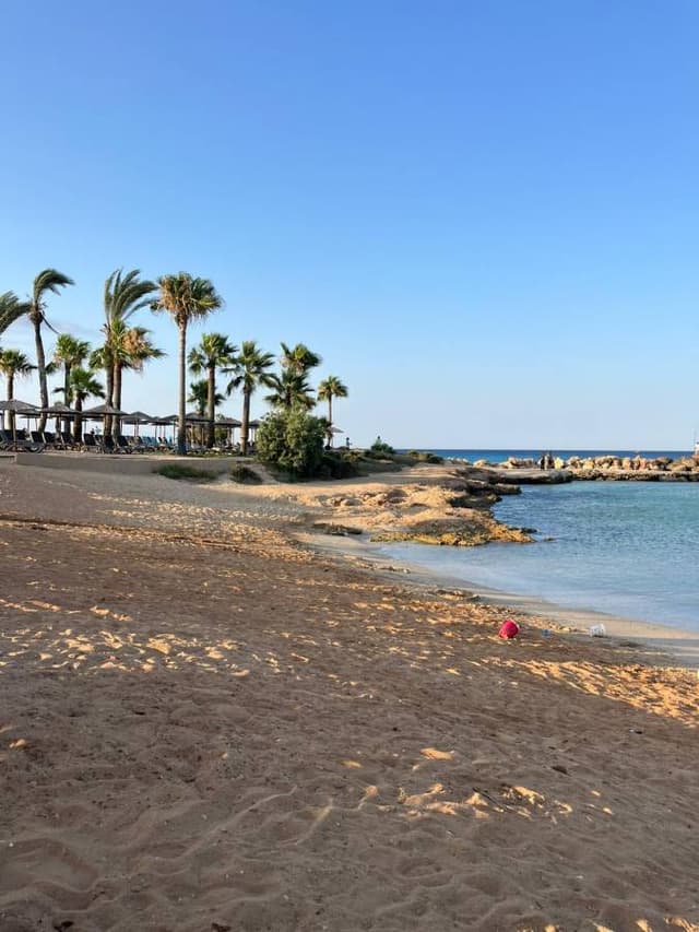 Foto 8 di Andrea B. sul noleggio di una Kia Stonic a Larnaca (01/07/25)