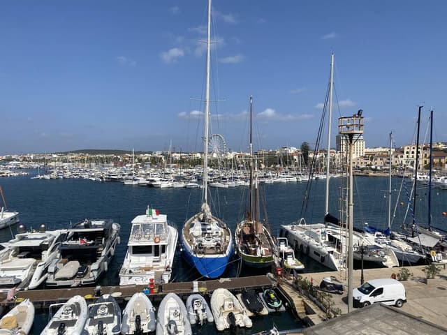 Photo 5 by martin O. about renting a Fiat 500X in Alghero (9/18/24)