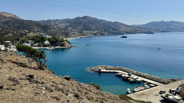 Photo 5 by ROBERT H. about renting a Hyundai i20 in Heraklion (6/29/25)