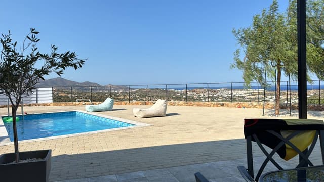 Photo 4 by Karen C. about hiring a Fiat Doblo in Heraklion (30.07.24)