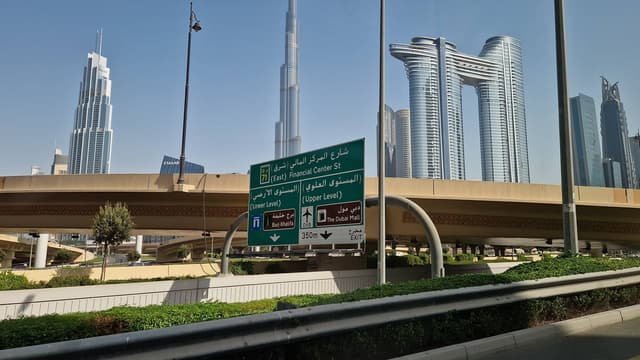 Foto 4 av Joel W. om att hyra en JAC Refine S3 i Dubai (25-06-27)