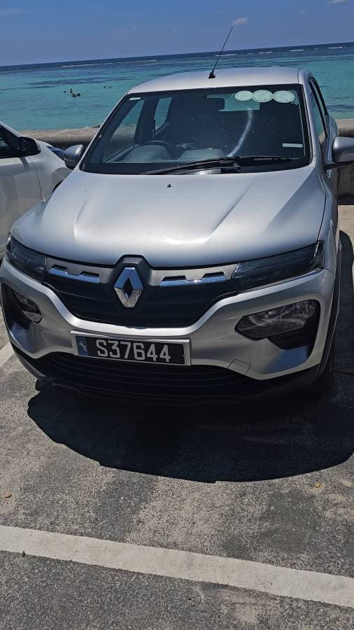 Foto 1 de Ionut Gabriel V. sobre el alquiler de un Renault Kwid en Mahe (6/3/25)