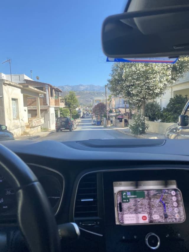 Photo 2 by Louis V. about hiring a Fiat Tipo at Crete Airport Heraklion (06.07.25)