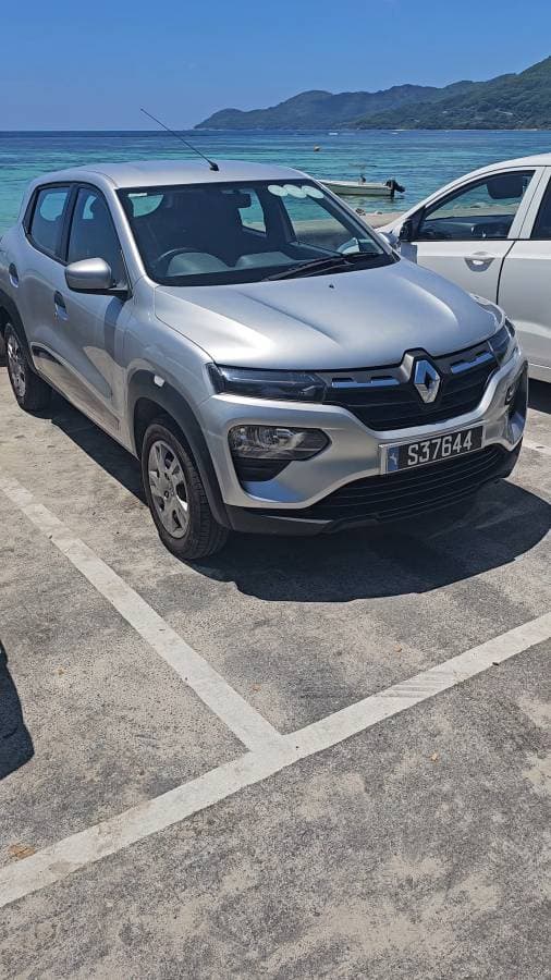 Foto 2 de Ionut Gabriel V. sobre el alquiler de un Renault Kwid en Mahe (6/3/25)
