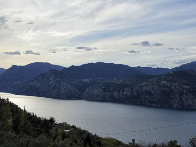 Фото 2 от Aleksandrs S. об аренде Volkswagen Polo в Италии (03.04.26)