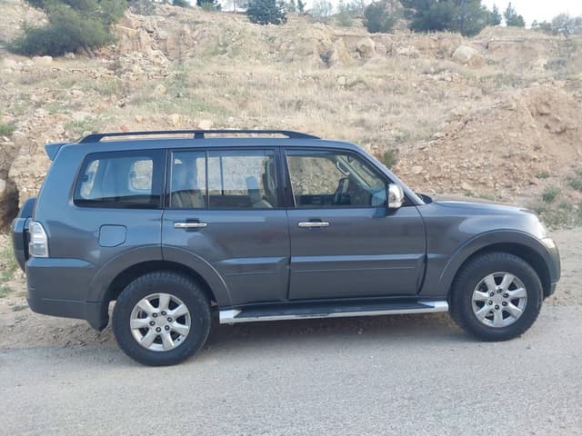 Photo by ZACHARIAS P. about renting a Mitsubishi Pajero 5+2 in Jordan (4/6/24)