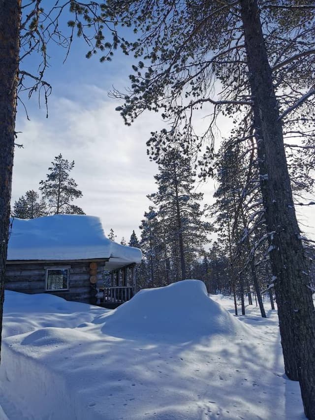 Photo 2 by Edgar K. about renting a Volkswagen Golf at Kittilä Airport (3/29/24)
