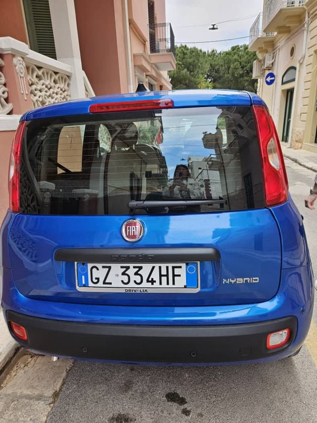 Iljopulu E. 1. számú fényképe a(z) Fiat Panda autó bérléséről itt: Bari repülőtéren (25. 04. 27.)