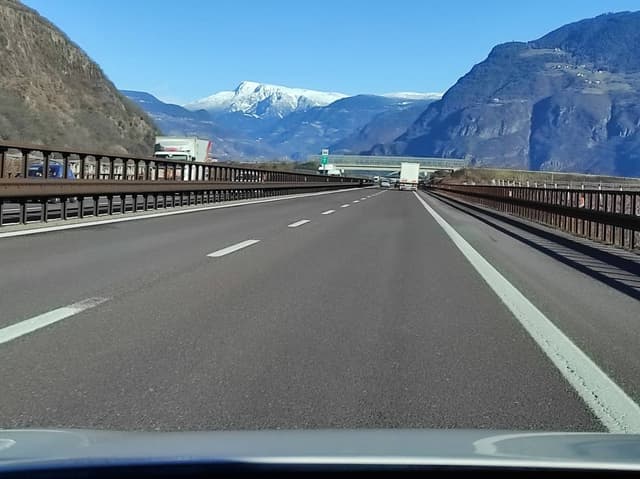 Foto di Giovanni V. sul noleggio di una Seat Ibiza in Italia (12/01/25)