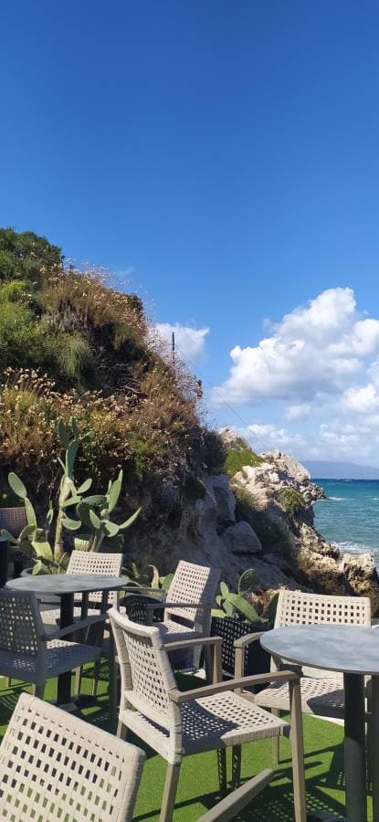Photo 2 by Anna K. about renting a Toyota Yaris Cross in Athens (9/30/24)