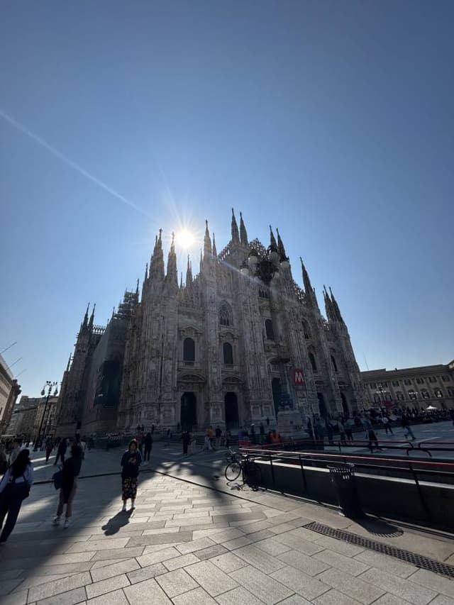 Photo 3 by Richard E. about hiring a Renault Captur in Milan (07.05.25)